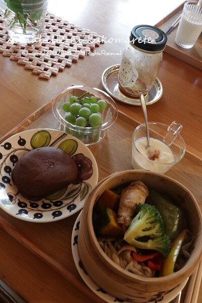 タイルとタンバリン かご編み付きバケツトート ミナペルホネン