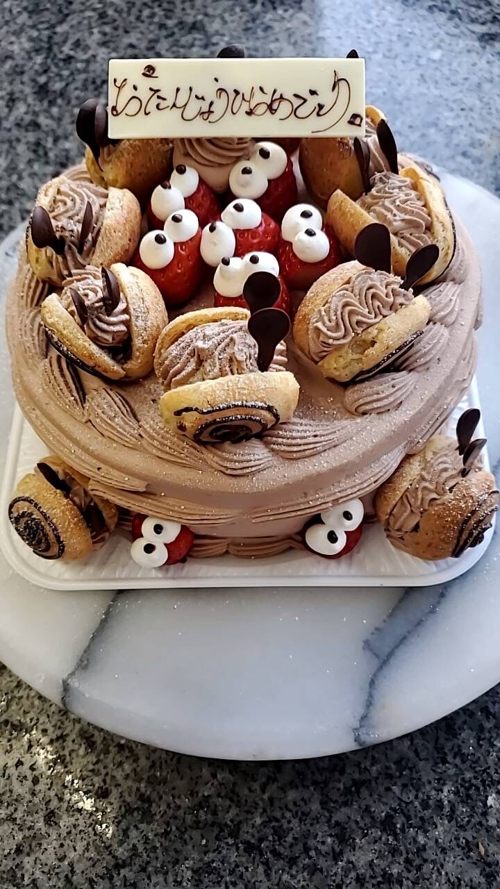 8B4279E5-3ED2-4D4C-956A-640396BE031F