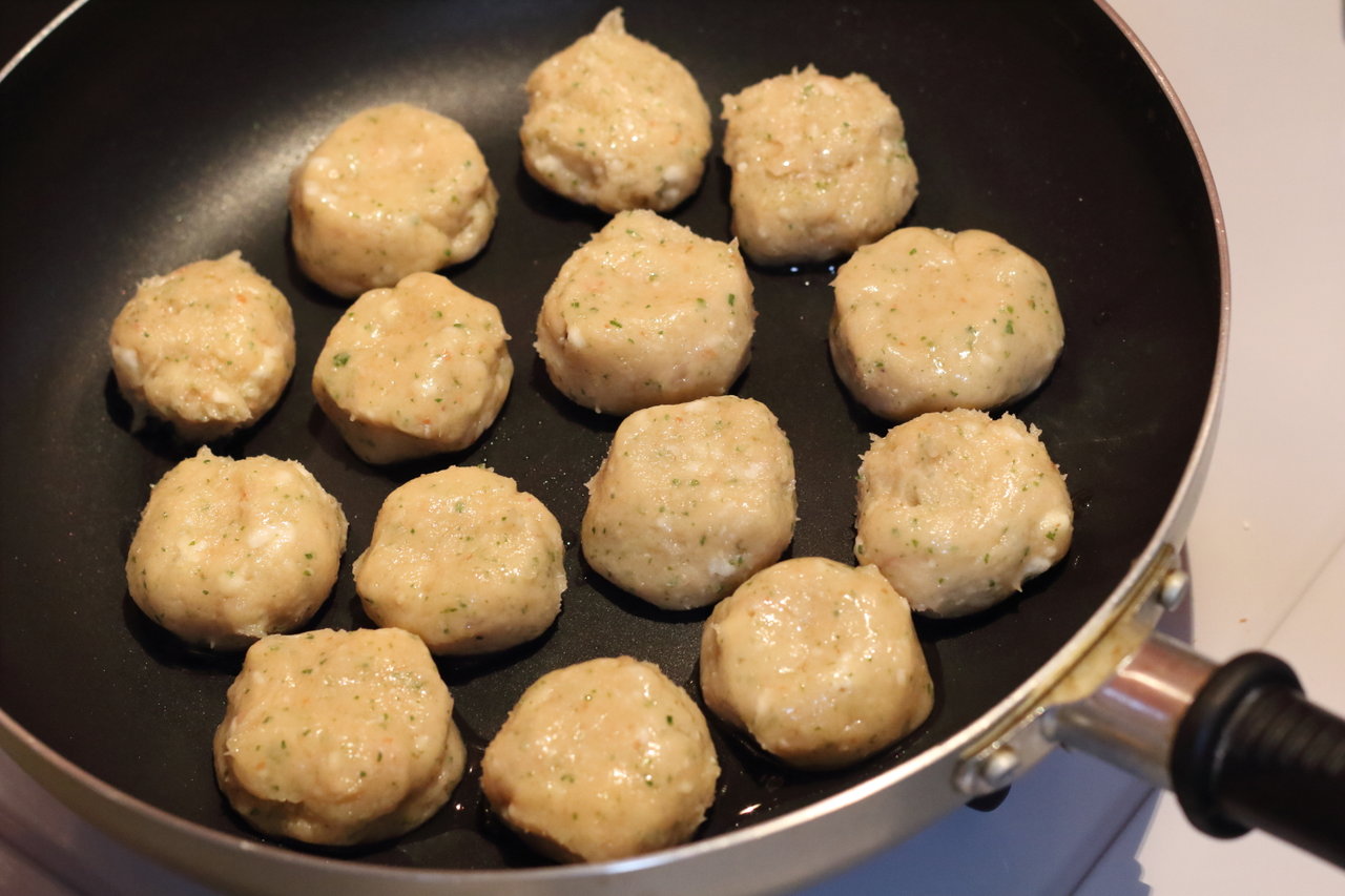 むね肉 で作る梅大葉風味のつくね はんぺん入りでふわふわ ぽかぽかびより レシピ 作り方 コツ Powered By ライブドアブログ むね肉 で作る梅大葉風味のつくね はんぺん入りでふわふわ ぽかぽかびより レシピ 作り方 コツ Powered By ライブドアブログ