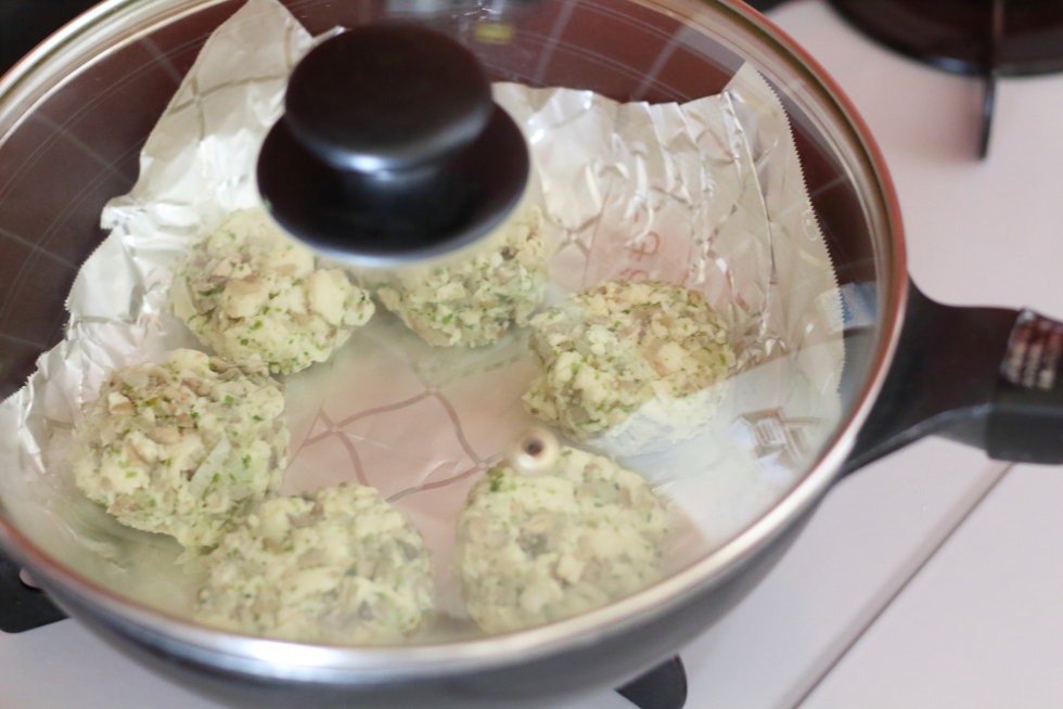 はんぺん使用で低カロリー高タンパク きのこバーグ クレライフのレシピupのお知らせ ぽかぽかびより レシピ 作り方 コツ Powered By ライブドアブログ