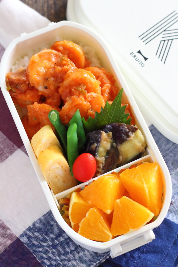 作り置きで簡単に作る女子高生弁当「エビチリ」
