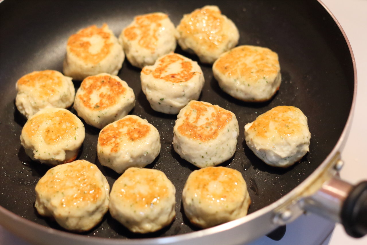 むね肉 で作る梅大葉風味のつくね はんぺん入りでふわふわ ぽかぽかびより レシピ 作り方 コツ Powered By ライブドアブログ むね肉 で作る梅大葉風味のつくね はんぺん入りでふわふわ ぽかぽかびより レシピ 作り方 コツ Powered By ライブドアブログ