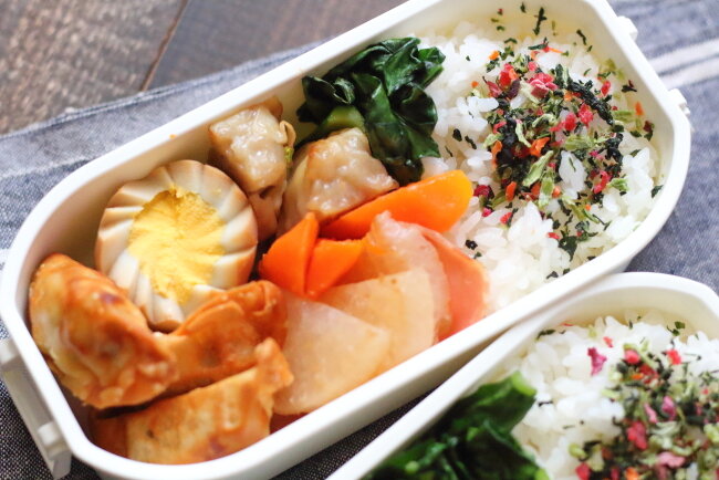 弁当記録 娘の好きなふりかけ 五色の花むすび ぽかぽかびより レシピ 作り方 コツ Powered By ライブドアブログ