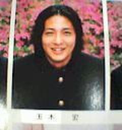 玉木宏の卒業アルバム画像 ウォーターボーイズ 美容室 ｐｏｌｉｓｈ ポリッシュ エクステ 新宿