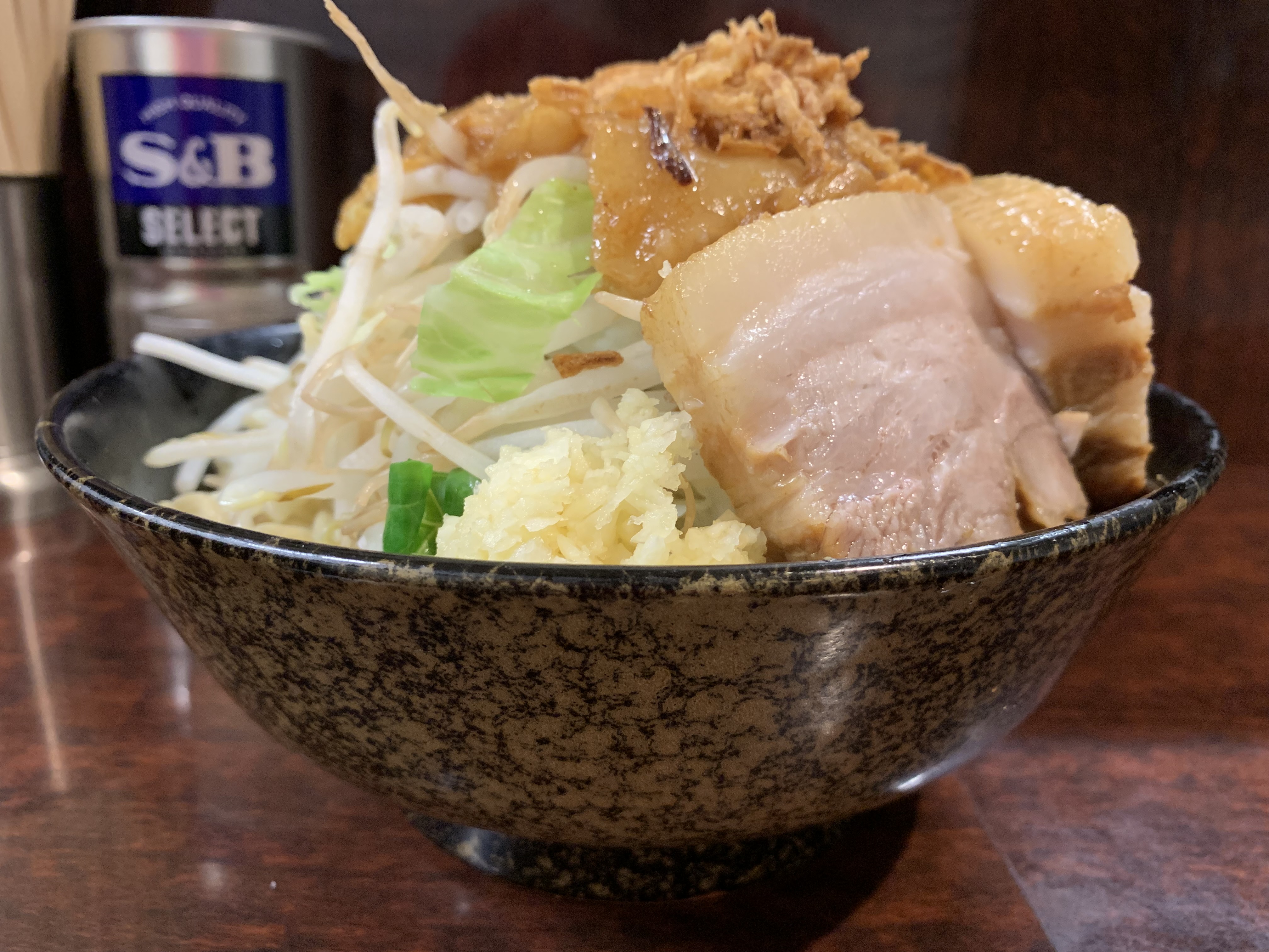 ラーメン二郎 めじろ台店 令和元年9月14日 愛国くんの備忘録 ラーメン二郎 めじろ台店 令和元年9月14日 愛国くんの備忘録