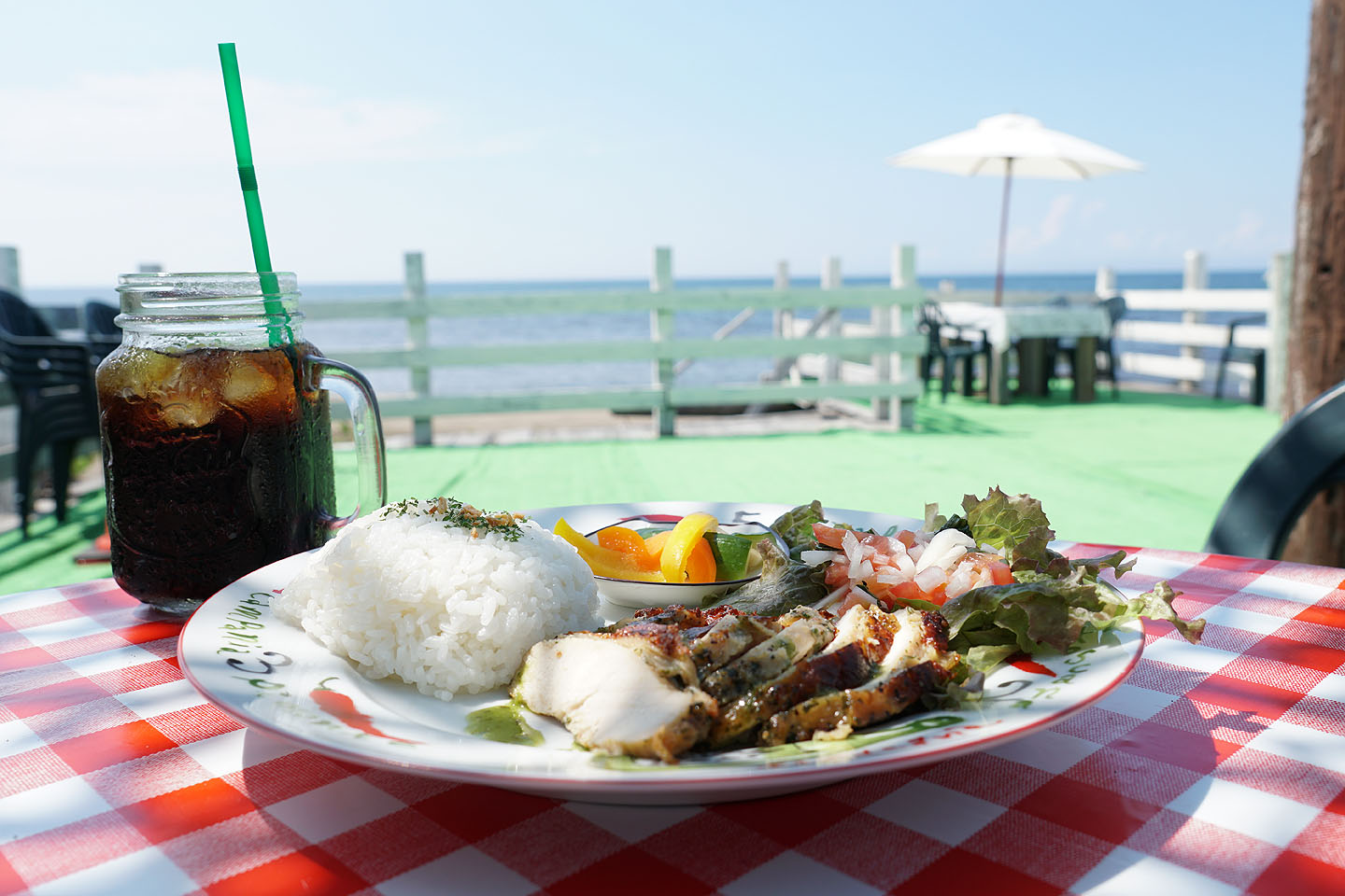 テラスわんこOK】料理の美味しい浜カフェ、柏崎のロッカローラ : 黒ぽ