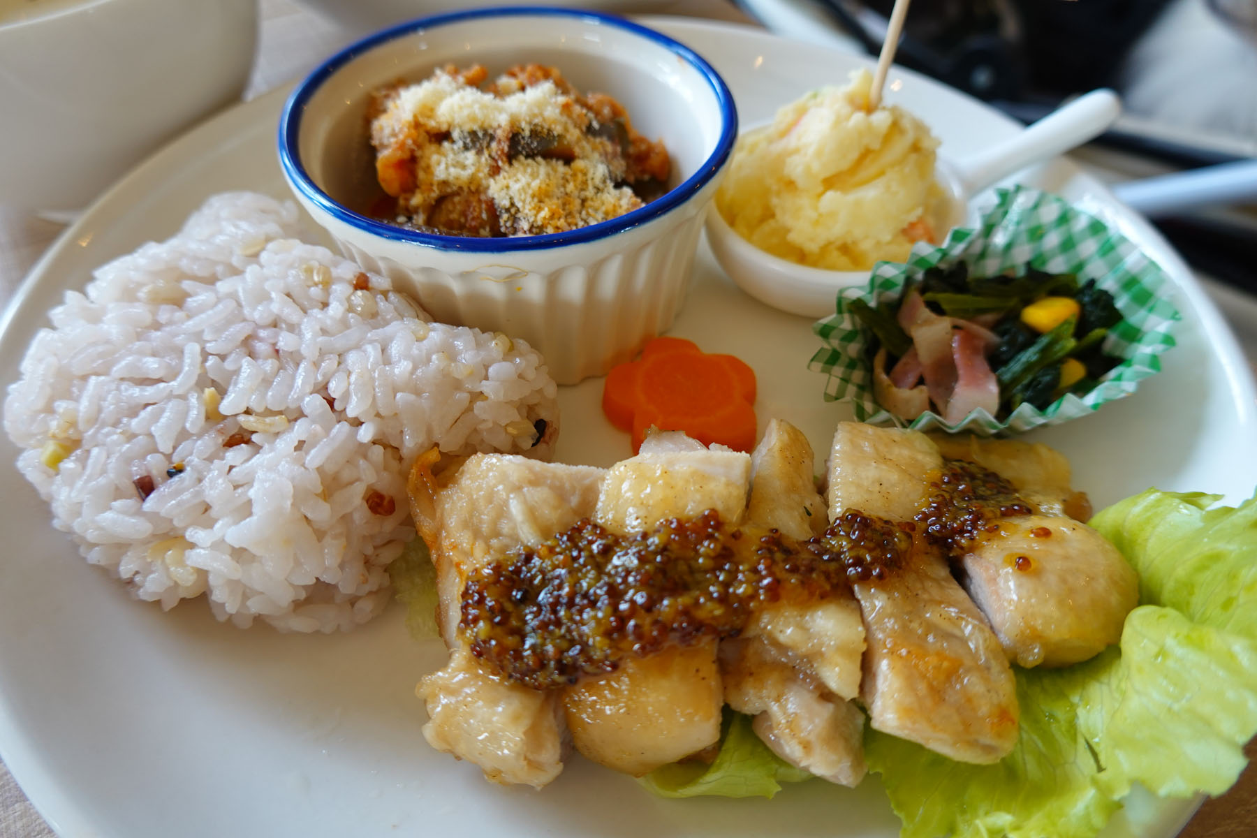 店内わんこOK】新潟市南区白根地区にできたcafe Felizさん : 黒ぽめ