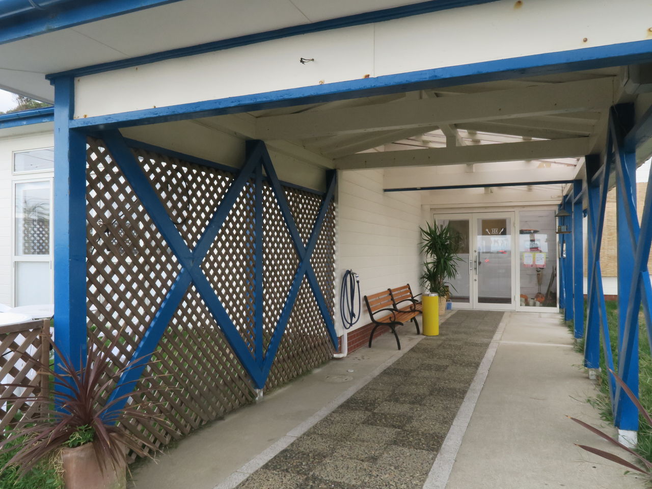 テラスわんこok 出雲崎の天領の里近くのオーシャンテラスdio 黒ぽめあんこ と 黒ぽめおはぎ