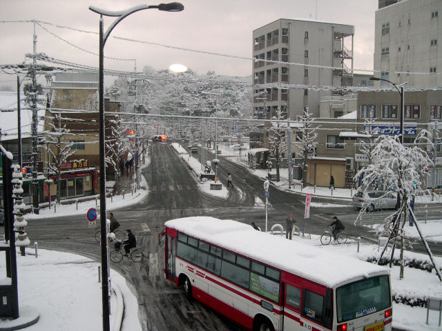 雪が降るkameokaの街に 亀岡の美容室 Beauty Shop On