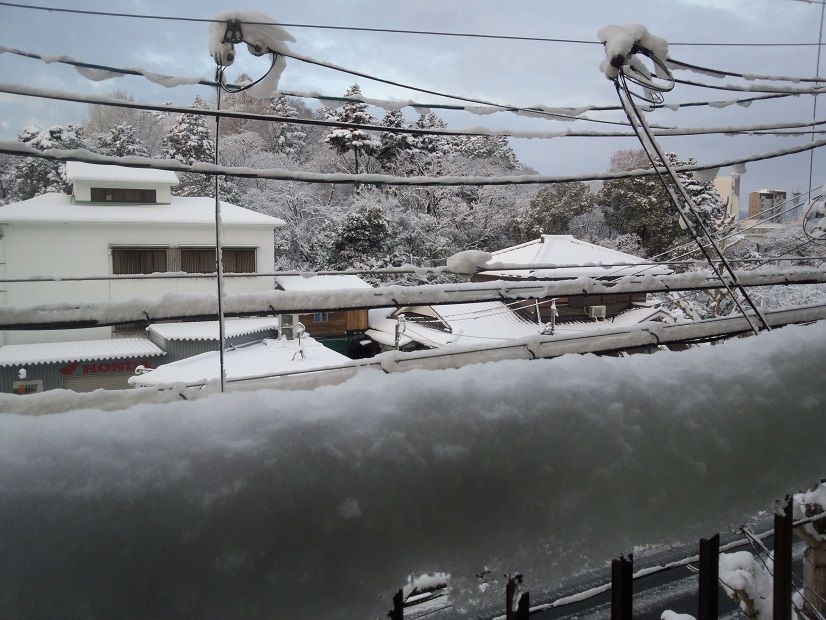 亀岡の１月２日の朝には 積雪が２０ｃｍを越えました 亀岡の美容室 Beauty Shop On
