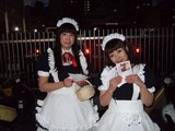 メイド喫茶・ホワイトローズ_メイドさん2名