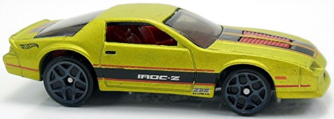 1985-Chevrolet-Camaro-IROC-Z-l