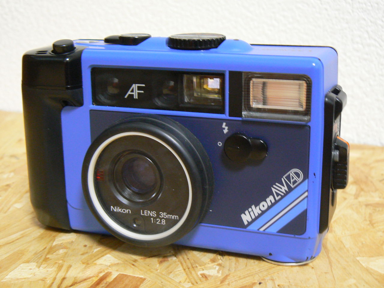 【完動品】Y-1445 Nikon L35AWAD ブルー 第54回目 ニコンL35AWAD : ポンコツとうさんの「カメラの写真」