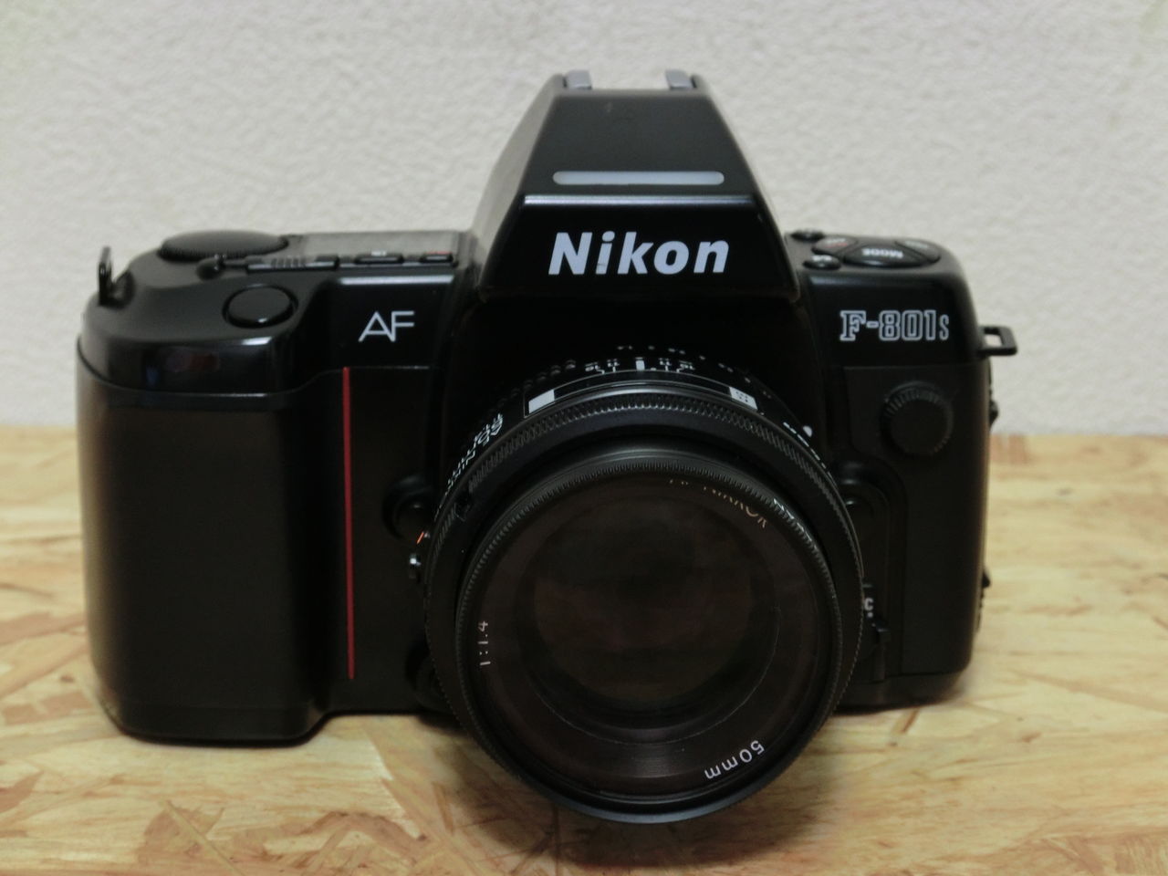 第34回目 ニコンF801s : ポンコツとうさんの「カメラの写真」