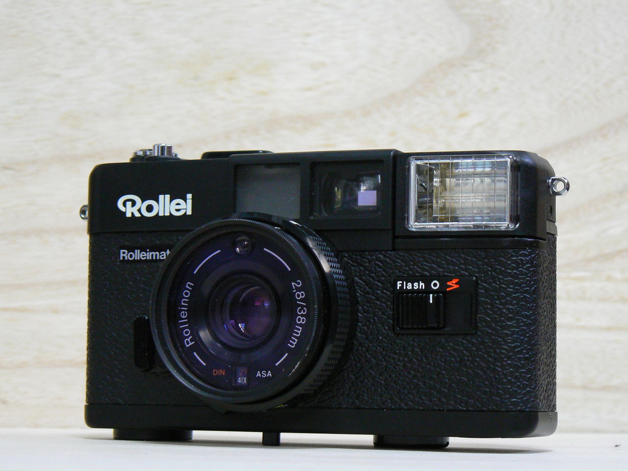 第75回目 ローライマットF : ポンコツとうさんの「カメラの写真」