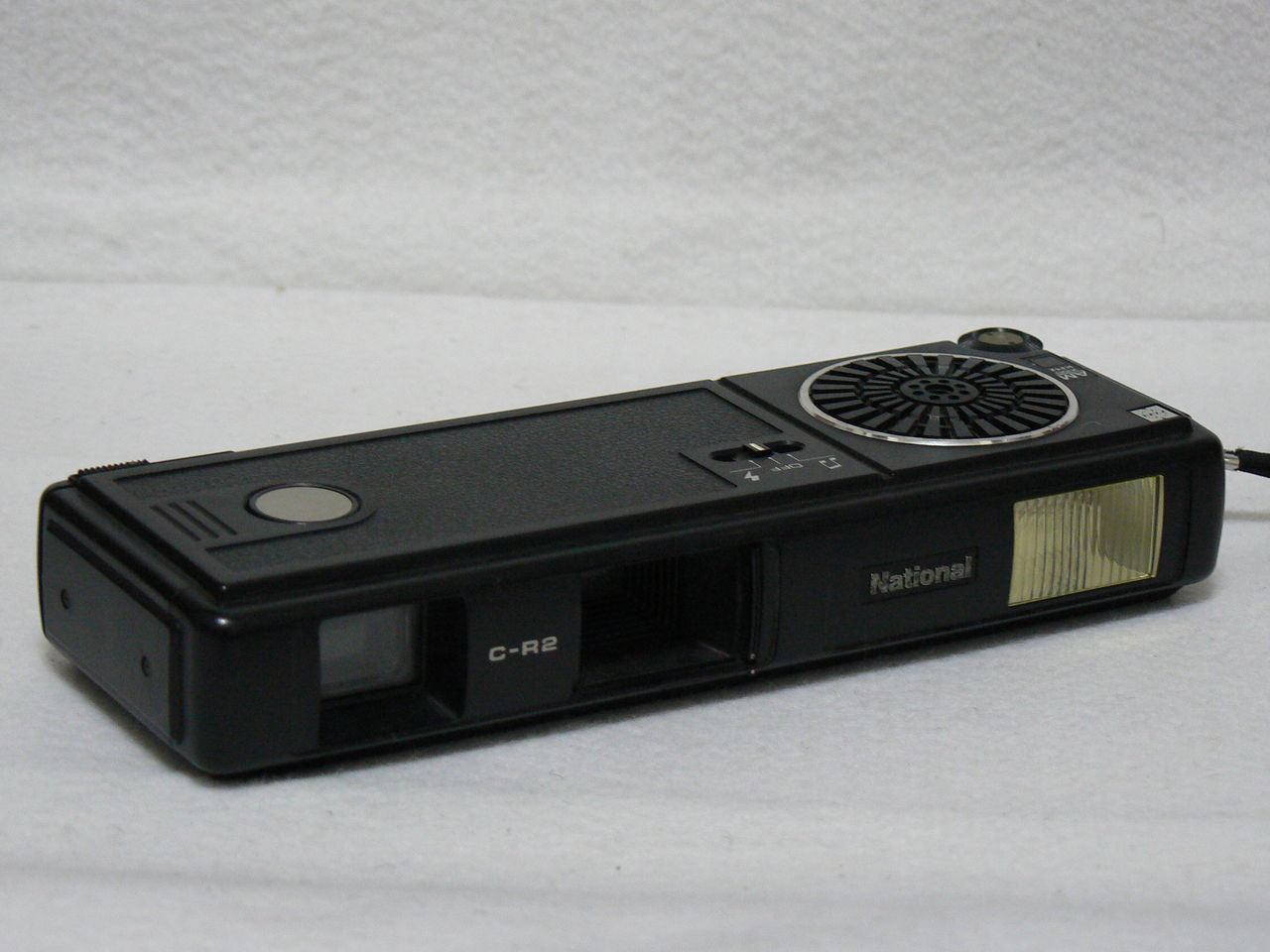 第102回目 ナショナルC-R2 ラジカメ : ポンコツとうさんの「カメラの写真」