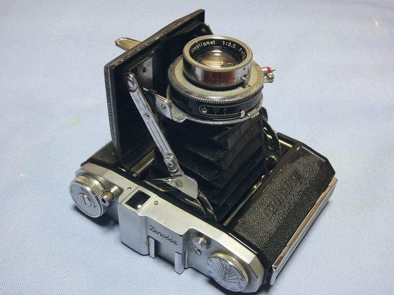第一光学の蛇腹カメラ「Zenobia R」を購入 – カメトリ