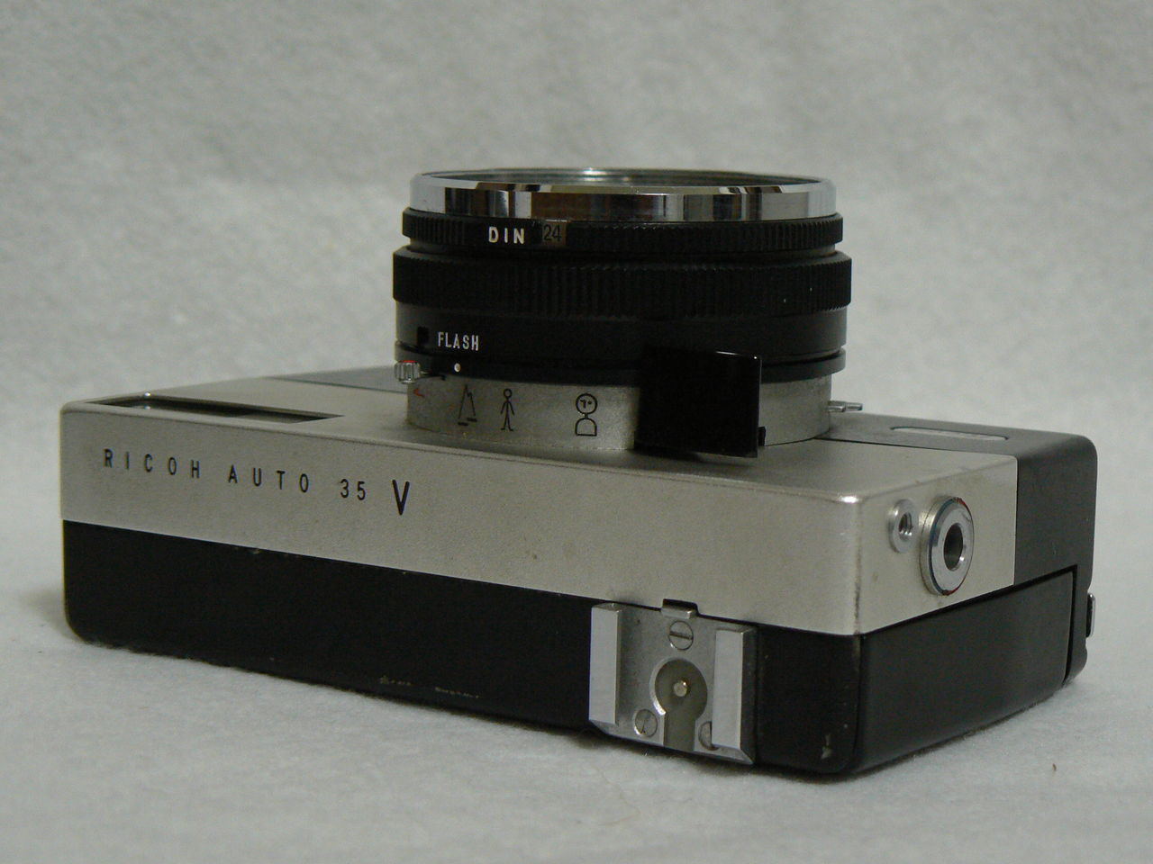 第192回目 リコー・オート35V : ポンコツとうさんの「カメラの写真」