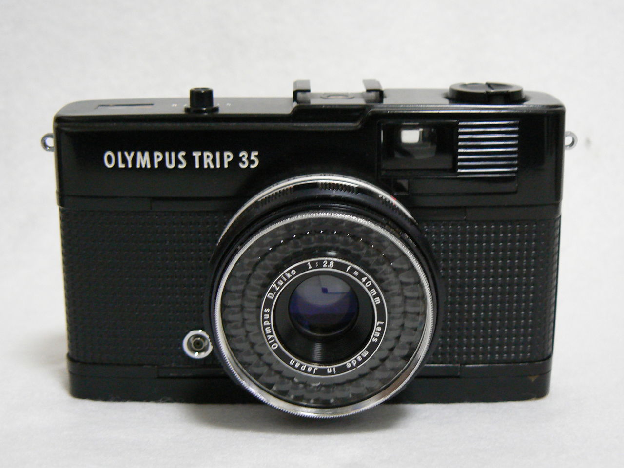 OLYMPUS TRIP35オリンパストリップ35貴重ブラック In the Dark - Olympus Trip 35 Black Edition
