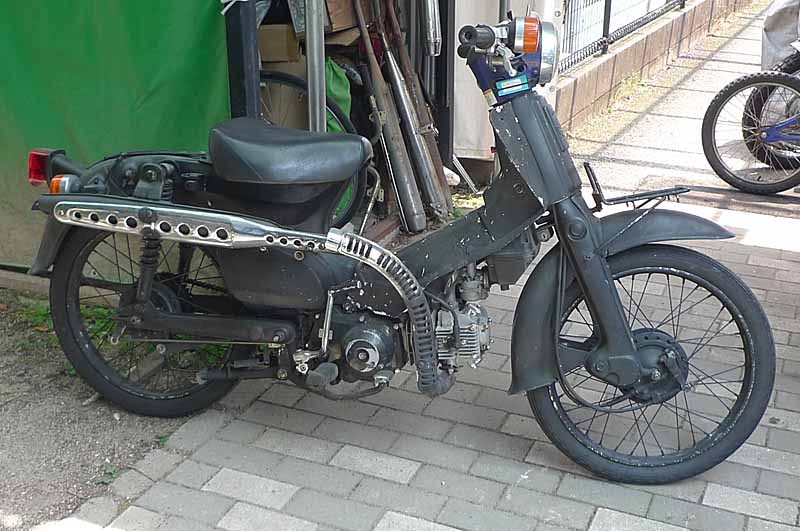 ポンコツ友の会 中華製横型エンジン
