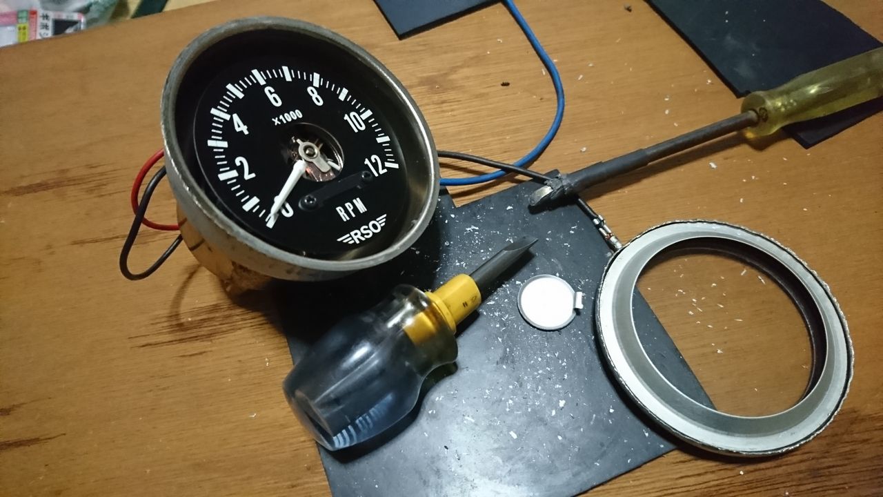 大森タコメーターの動作チェック（トヨタ スプリンタートレノ