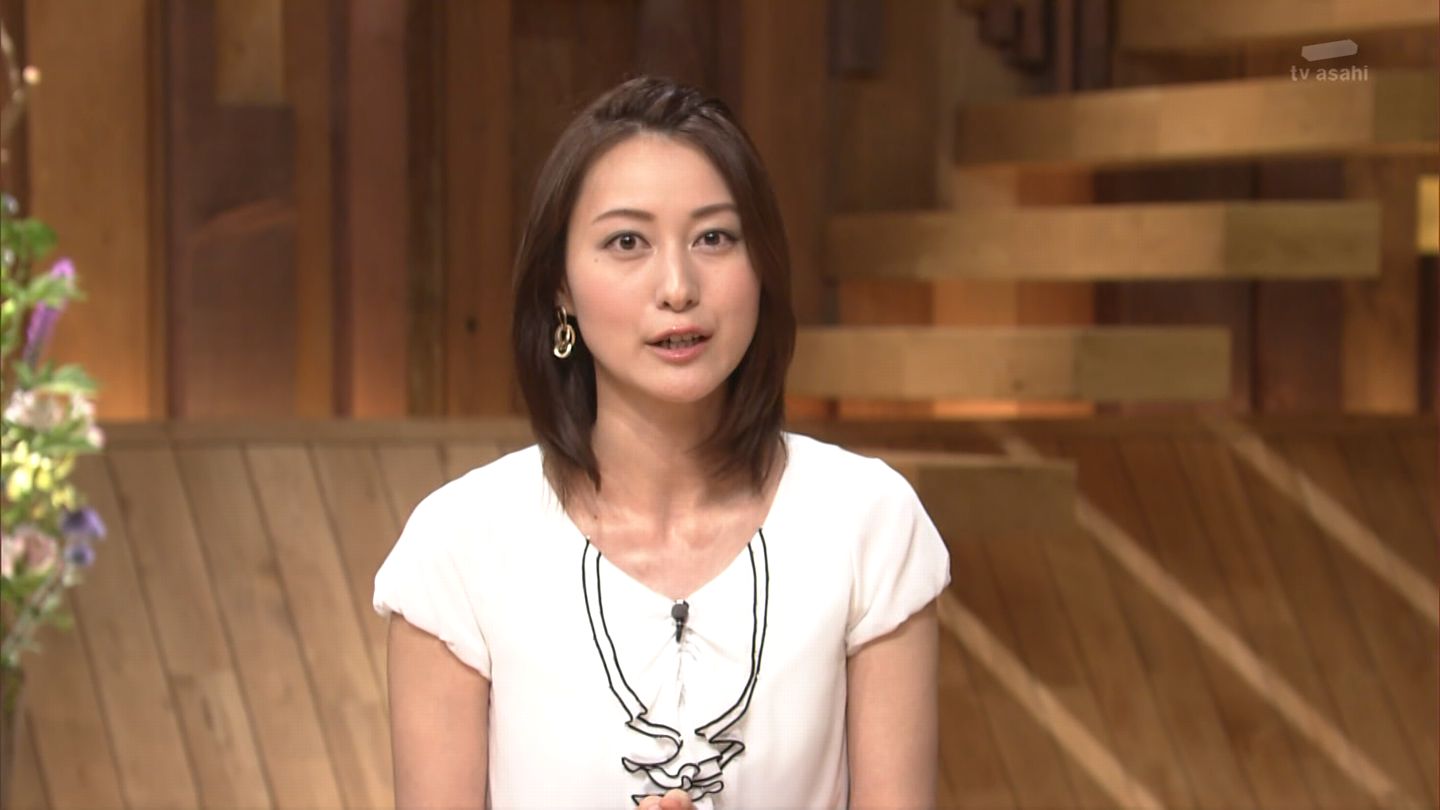 小川彩佳　サイン色紙 サンデージャポンのゲスト小川彩佳さんが着用されたのは
