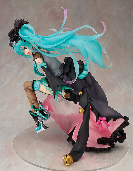 FIGURE-009645_05