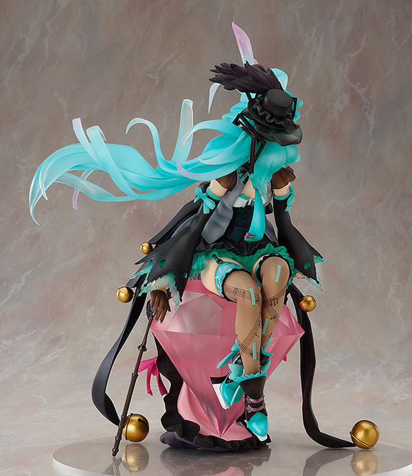 FIGURE-009645_02
