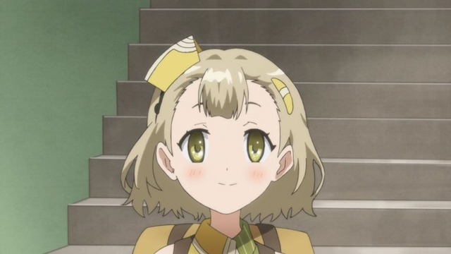 5 (23)