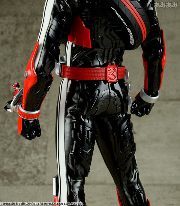 FIGURE-010414_09