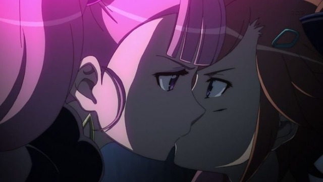 9 (19)