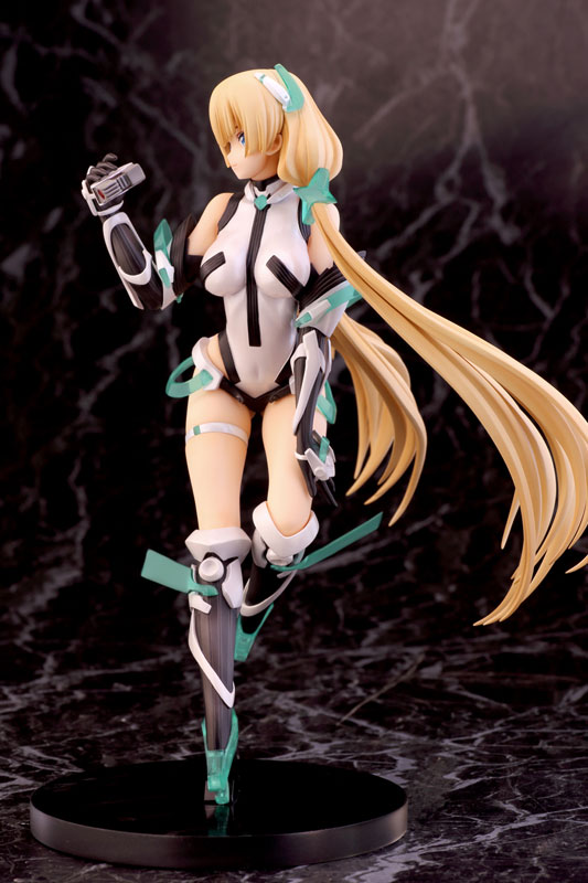 FIGURE-010776_04
