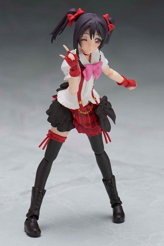 FIGURE-010988_05