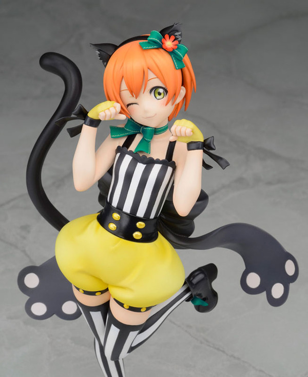 FIGURE-010902_06