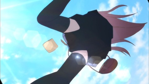 (4)
