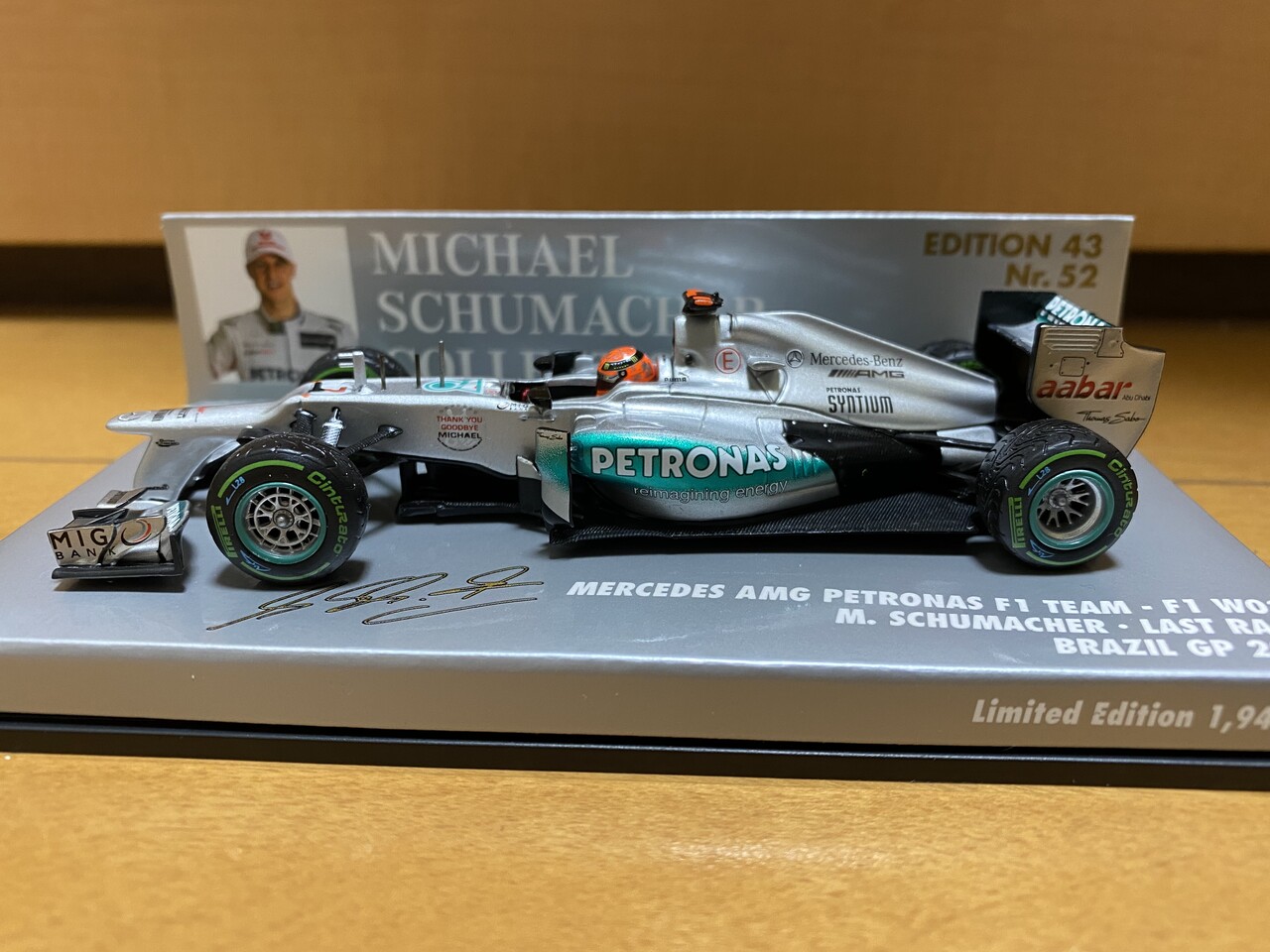 ミニチャンプス1/43メルセデスAMGW03 M.シューマッハ F1ラストレース ミニチャンプス1/43メルセデスAMGW03 M.シューマッハ F1ラスト