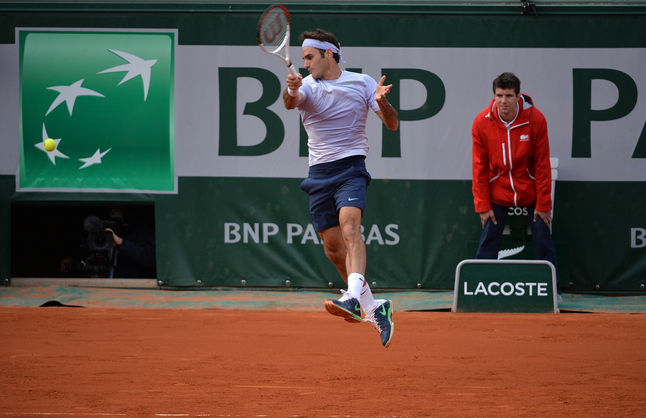 フェデラー　2013年　全仏オープン　ナイキ　NIKE 2013 全仏オープン フェデラーが苦手ベネトーを圧倒！圧巻のテニスで