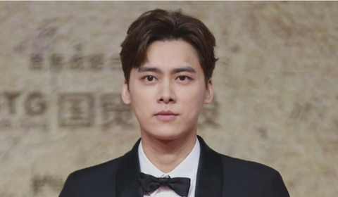 リー・イーフォン