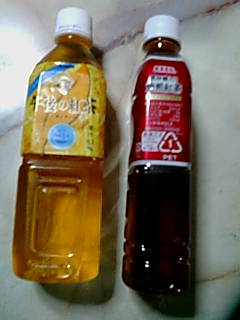 新型ペットボトルとちょいワルの香り コンビニ発 たのしんぼ日記