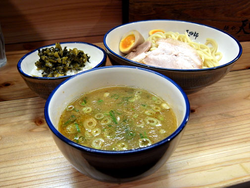 麺や 天四郎 味玉つけ麺(大盛)と高菜ライス