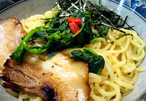 京鴨らーめん 陣 つけめん(麺アップ)