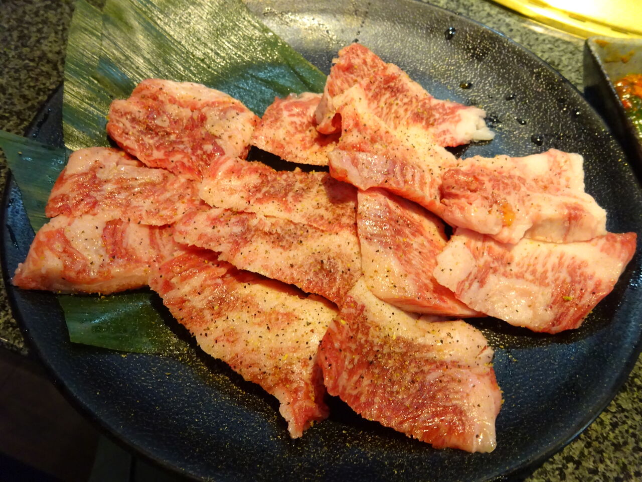 国産牛焼肉食べ放題 感激 どんどん 静岡石田店 タケダダイスケの 地底探検