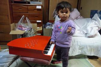 130129礼奈とピアノ