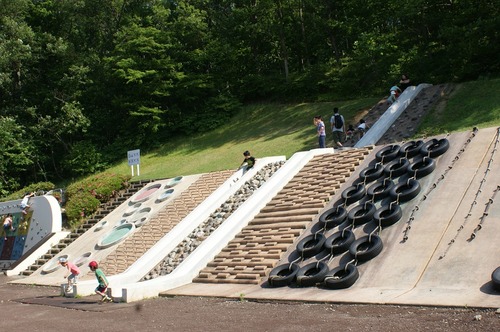140615公園滑り台