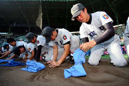 甲子園の風物詩「土取り」が4年ぶりに復活 日本高野連が発表