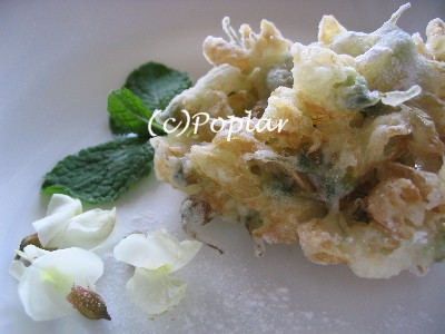 アカシアの花を甘く食す フランスのおへそのアパルトマンから