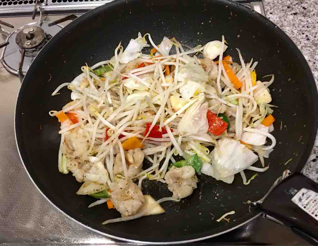 牛ホルモン野菜炒め Poppo S ぽっぽ ず 牛ホルモン野菜炒め Poppo S ぽっぽ ず