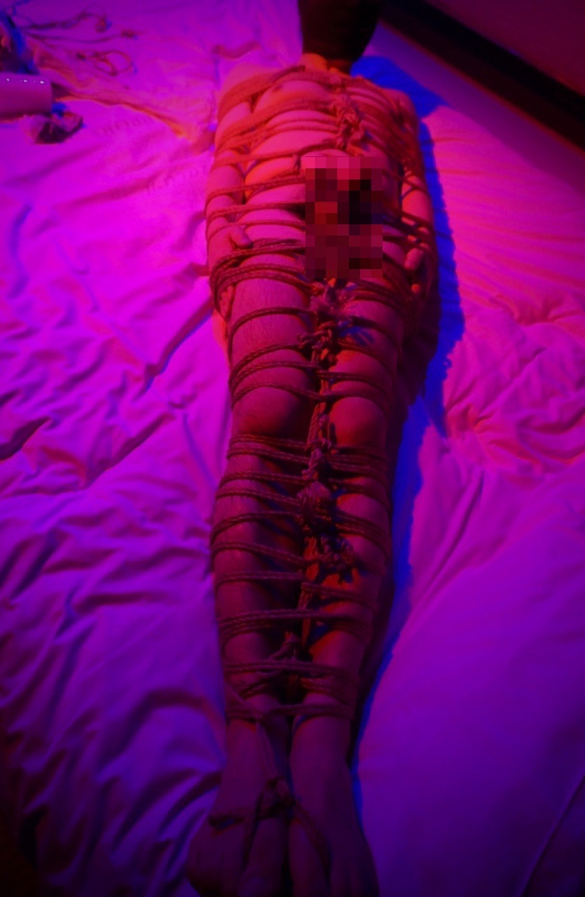 sm 直立緊縛画像  