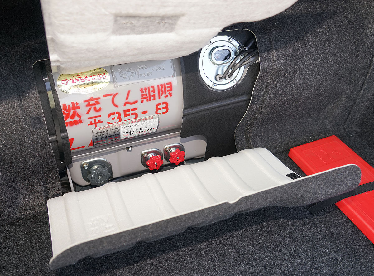 ワーキングビークルズNo.67は4月5日発行です＆JPN TAXIの蛇足 : ぽると