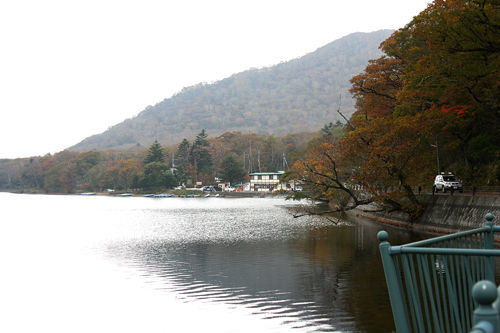 10紅葉・大沼